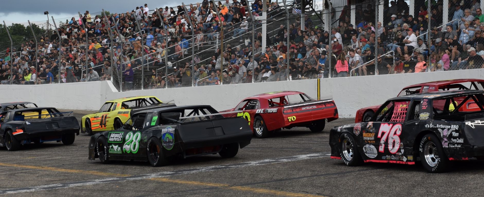 The Four Weekly Classes Race. LM, SS, FWD & ZOO Stock. Autograph & Backpack Night!