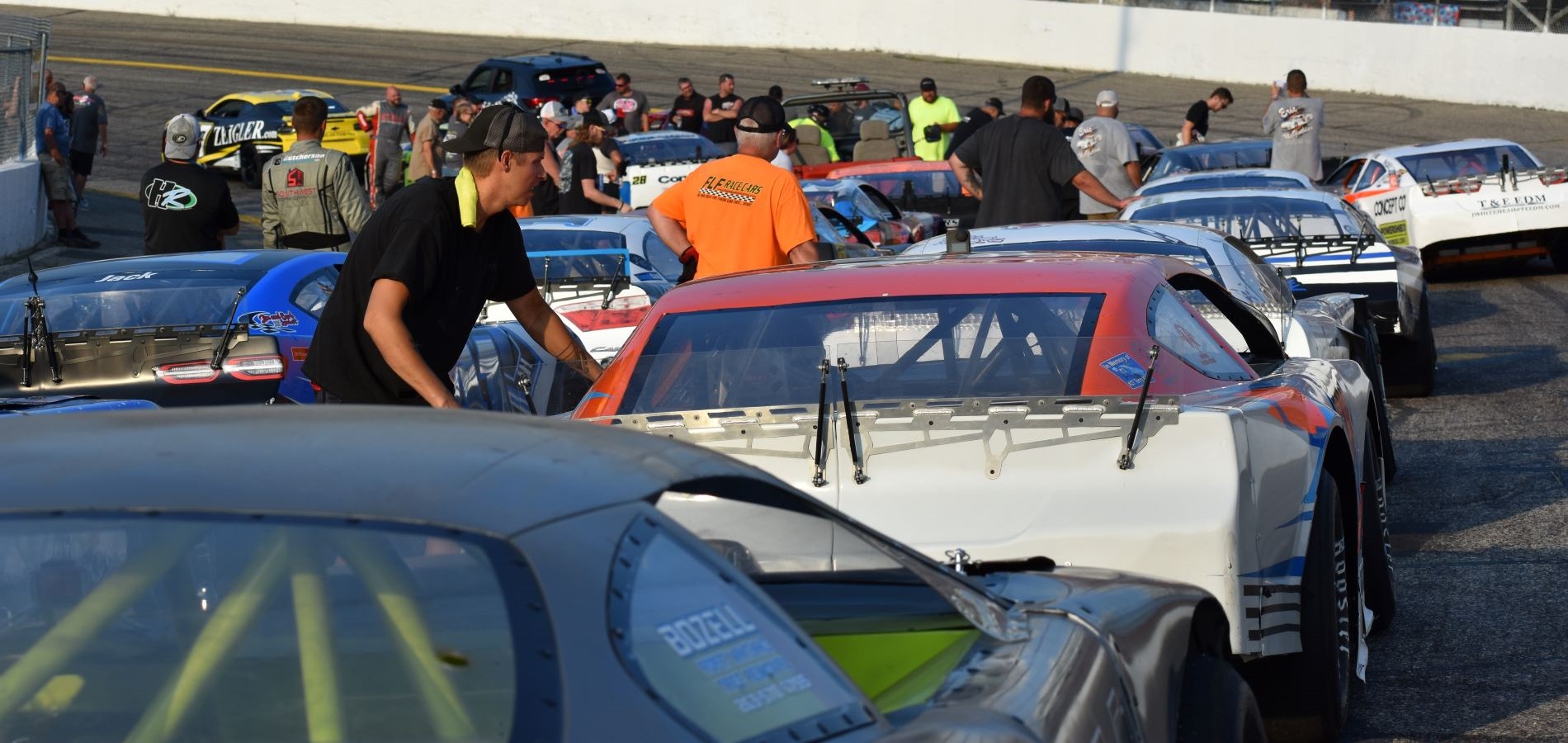 Weekly Racing. LM, LLM, SS ($2,000 to win), FWD. Welcome Michigan Auto Racing Fan Club members.
